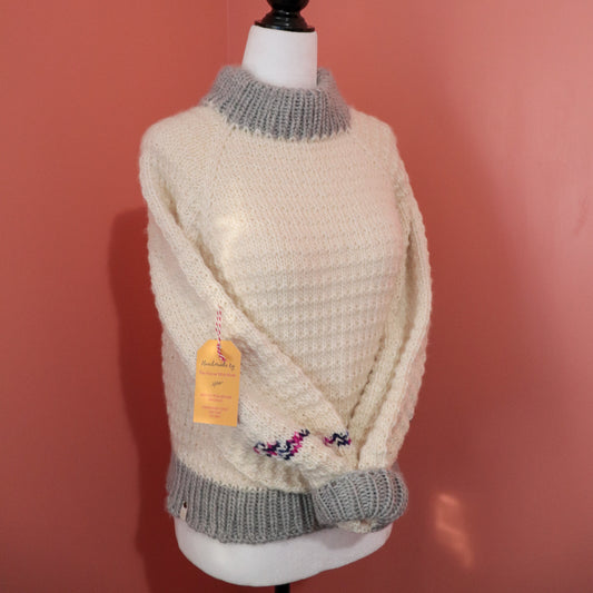 Merino Thin Sweater in White and Grey
