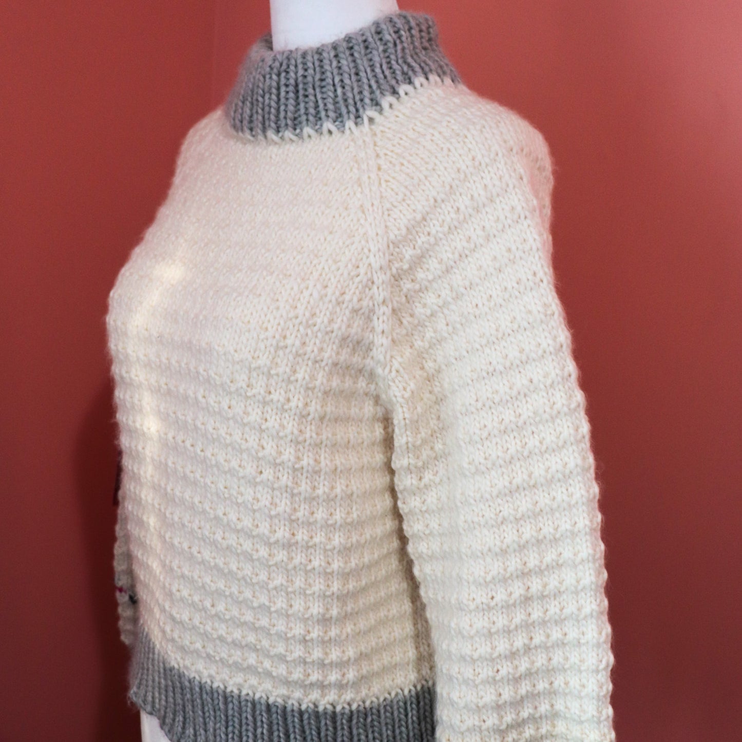 Merino Thin Sweater in White and Grey