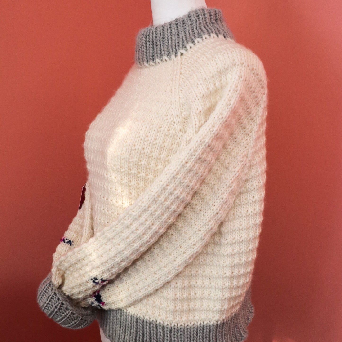 Merino Thin Sweater in White and Grey